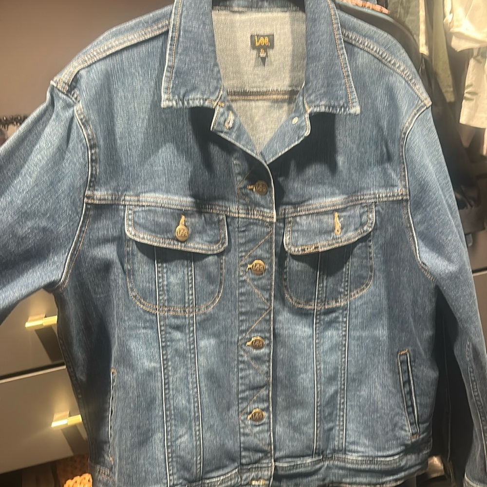 Lee Dark Denim Jean Jacket size XL
